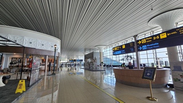 kereta_bandara_YIA_airport_1